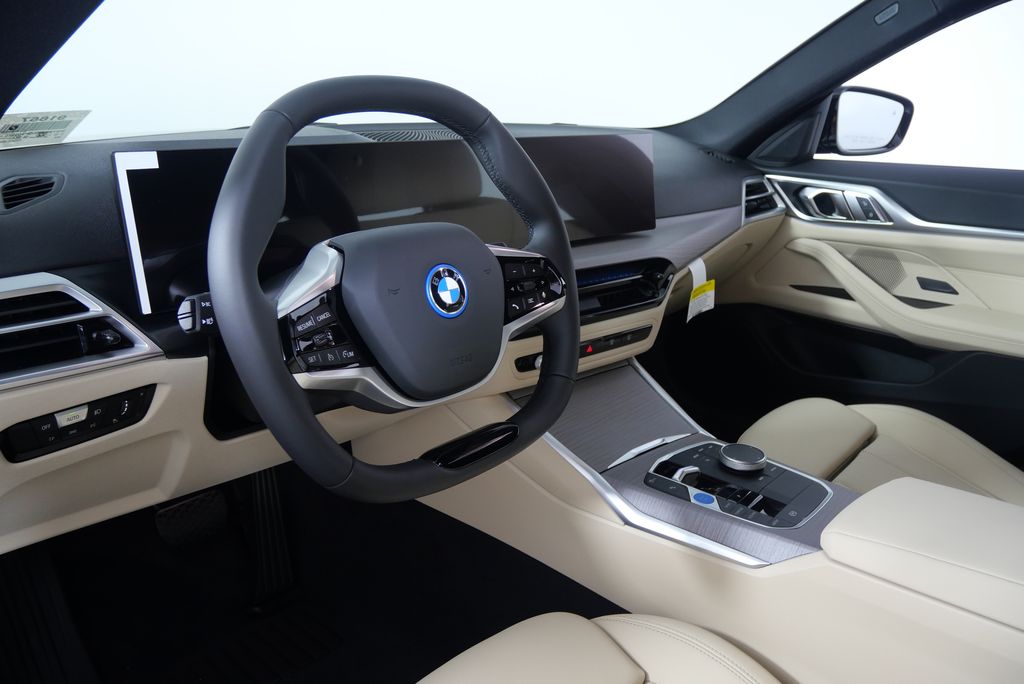 2025 BMW i4 eDrive40 12