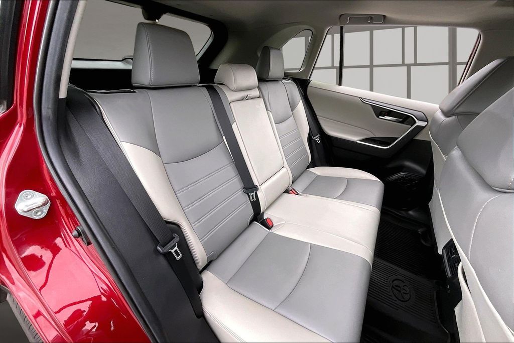 Used 2020 Toyota RAV4 SUV