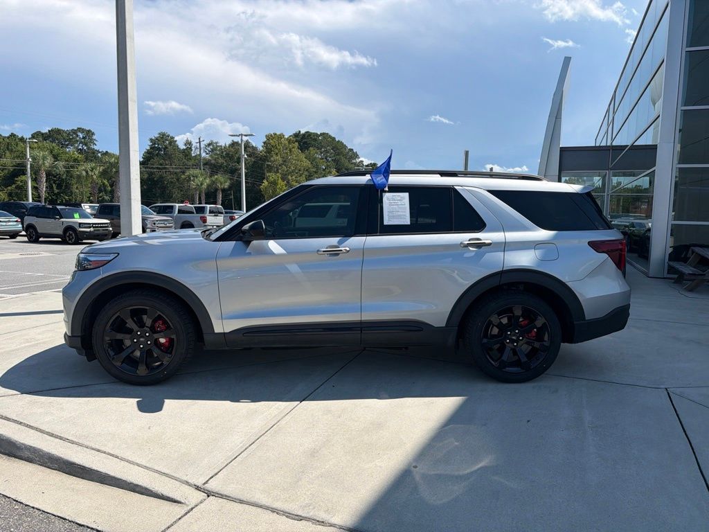 2022 Ford Explorer ST