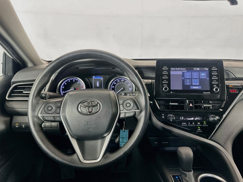 Thumbnail: 2022 Toyota Camry - 21