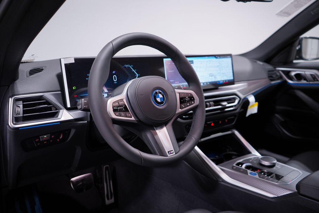 2024 BMW i4 eDrive40 6