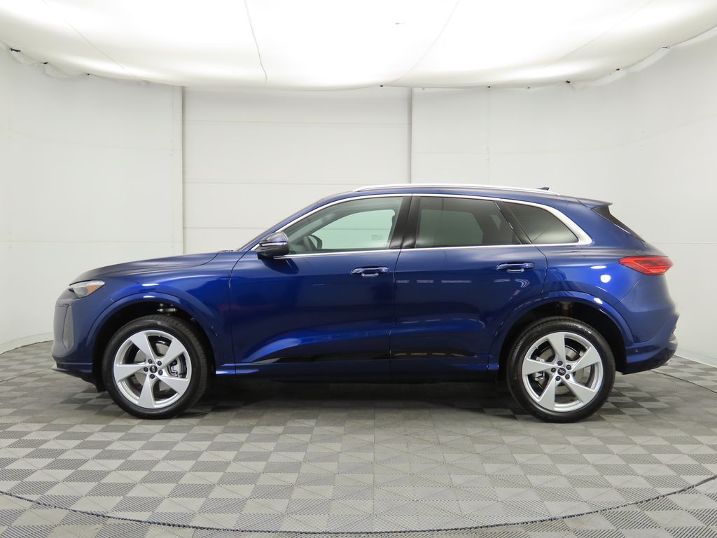 Thumbnail: 2025 Audi Q5 - 8