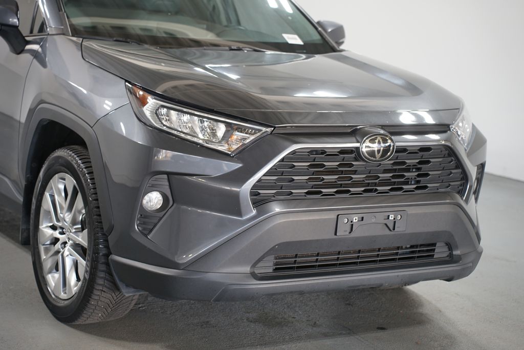 Thumbnail: 2021 Toyota RAV4 - 4