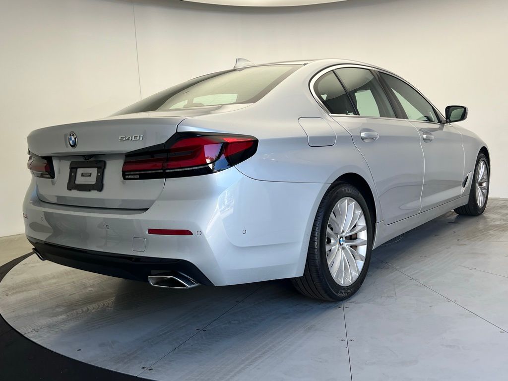 Thumbnail: 2021 BMW 5 Series - 3