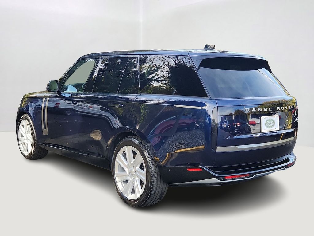Thumbnail: 2023 Land Rover Range Rover - 7