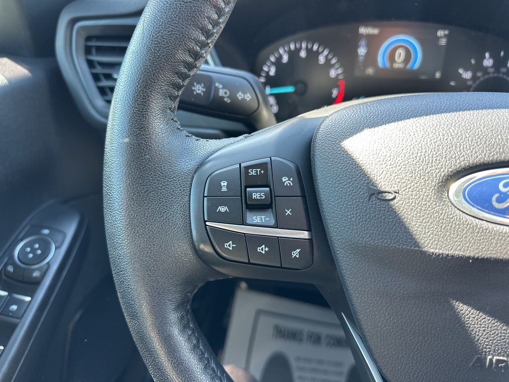 2021 Carbonized Gray Metallic Ford Escape SE FWD SUV