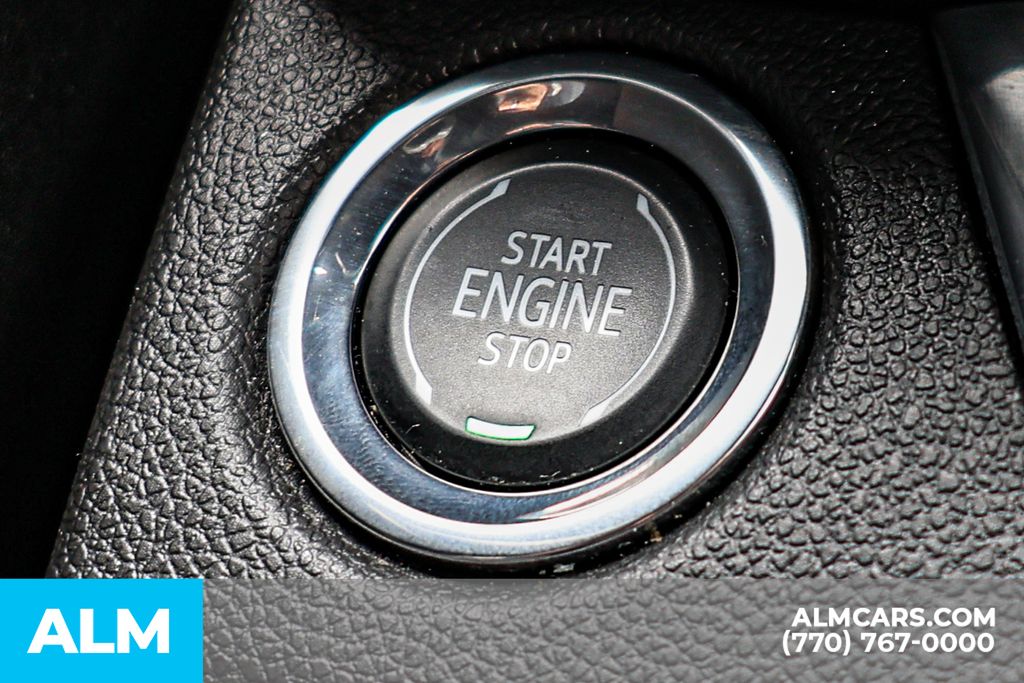 Used 2025 White Buick Preferred image 43