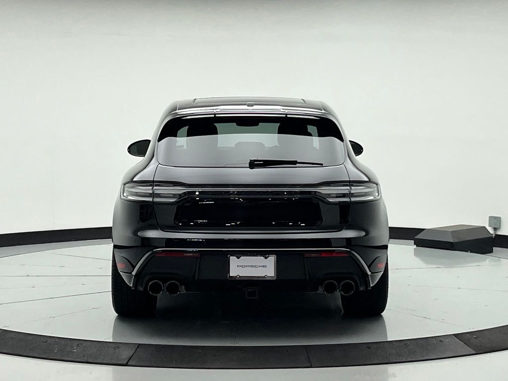 Thumbnail: 2025 Porsche Macan - 10
