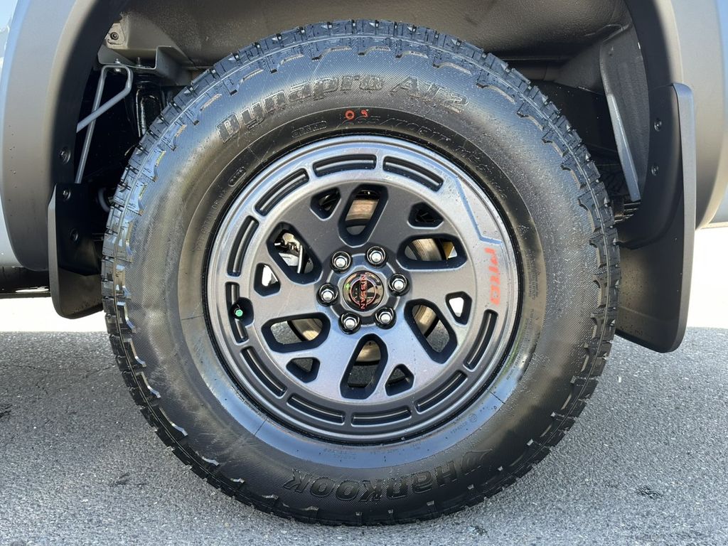 2025 Nissan Frontier PRO-4X