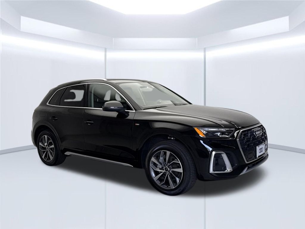Thumbnail: 2023 Audi Q5 - 8