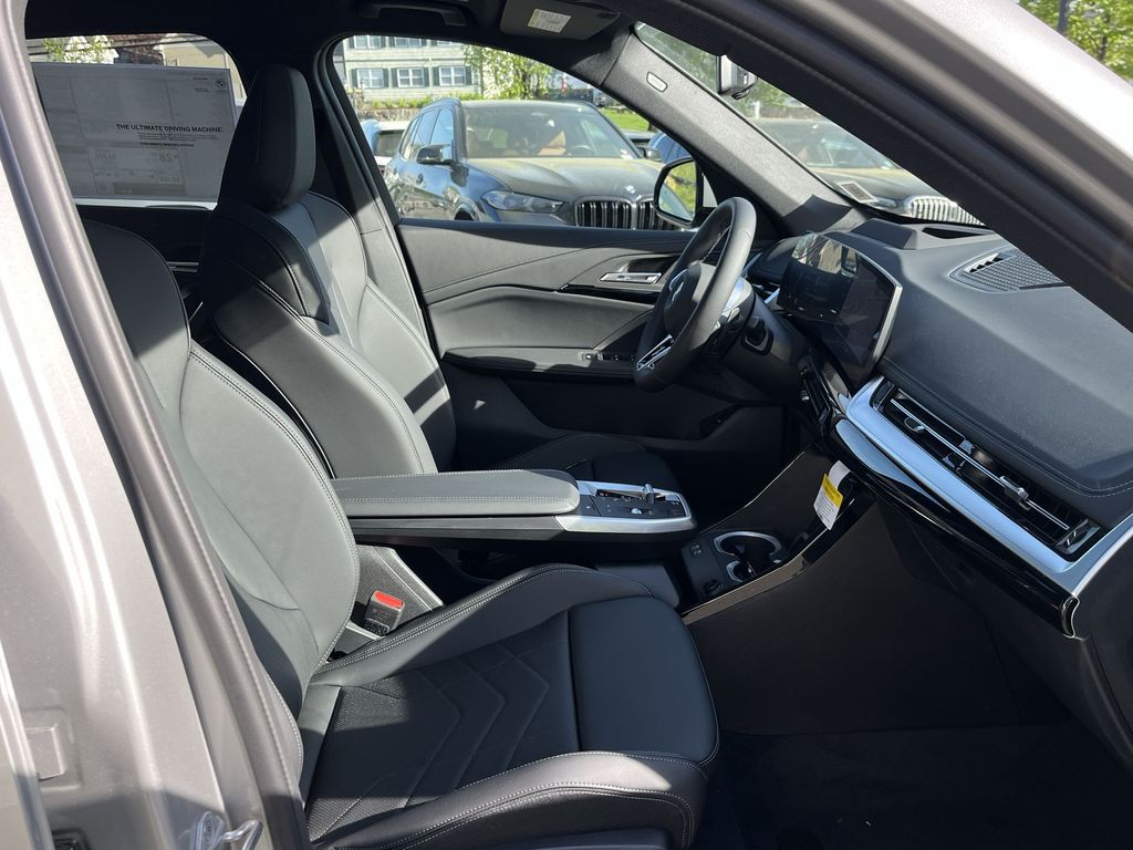 2025 BMW X1 xDrive28i 25