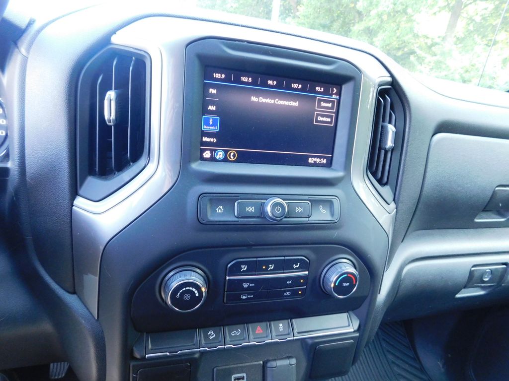 Thumbnail: 2020 Chevrolet Silverado 1500 - 9