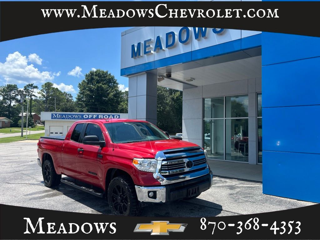 Barcelona Red Metallic 2017 Toyota Tundra Pickup Truck Four-Wheel Drive 6-Speed Automatic Overdrive