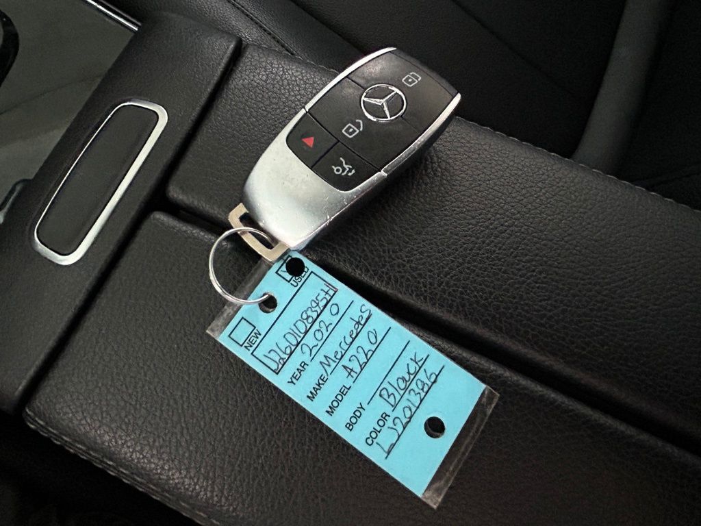 Used 2020 Cosmos Black Metallic Mercedes-Benz A 220 image 55