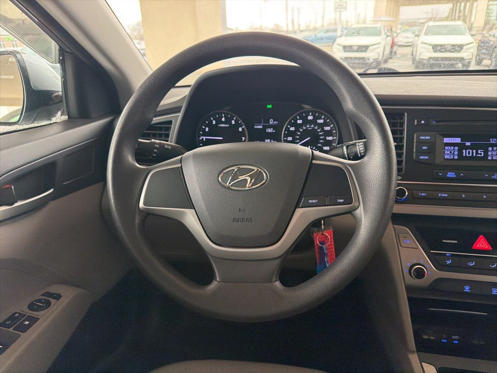 Thumbnail: 2017 Hyundai Elantra - 12