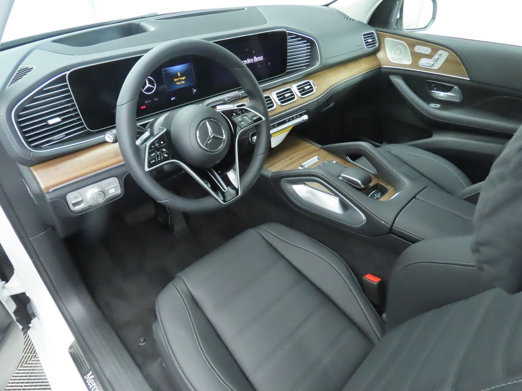 Thumbnail: 2026 Mercedes-Benz GLE - 10