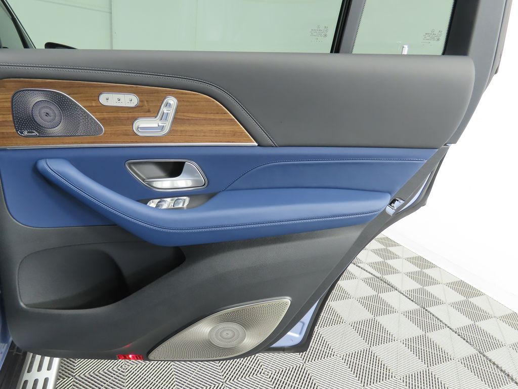 Thumbnail: 2026 Mercedes-Benz GLS - 28