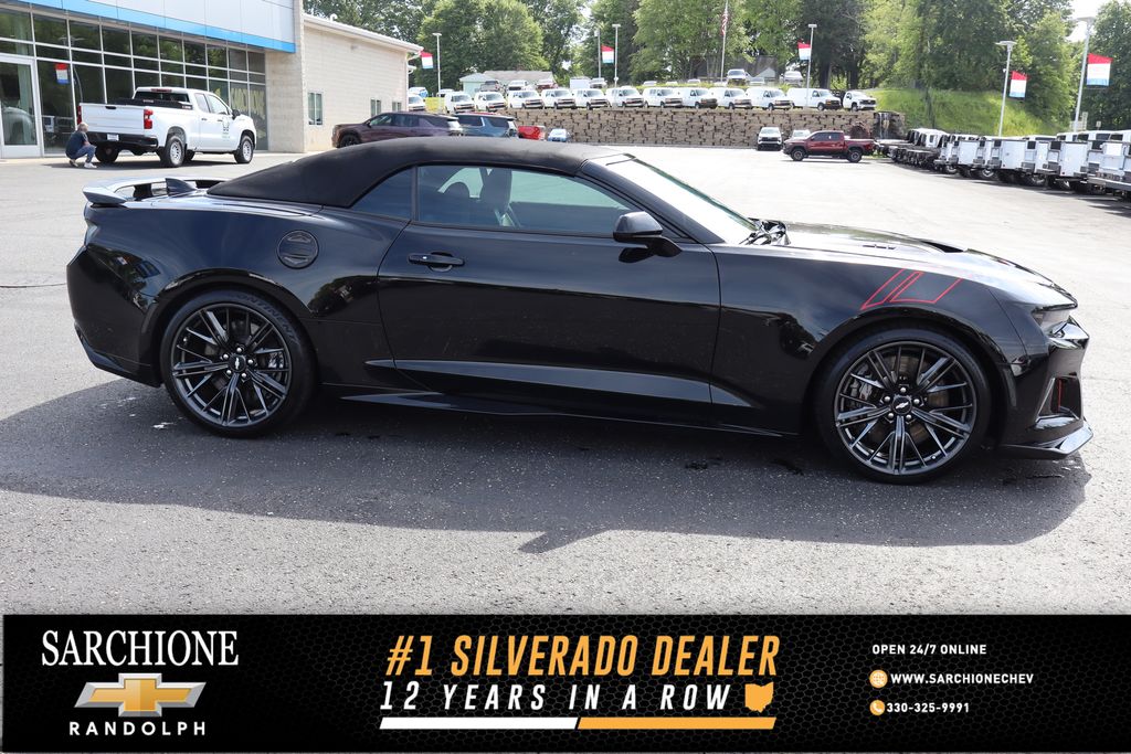Mosaic Black Metallic 2018 Chevrolet Camaro Convertible Rear-Wheel Drive Automatic