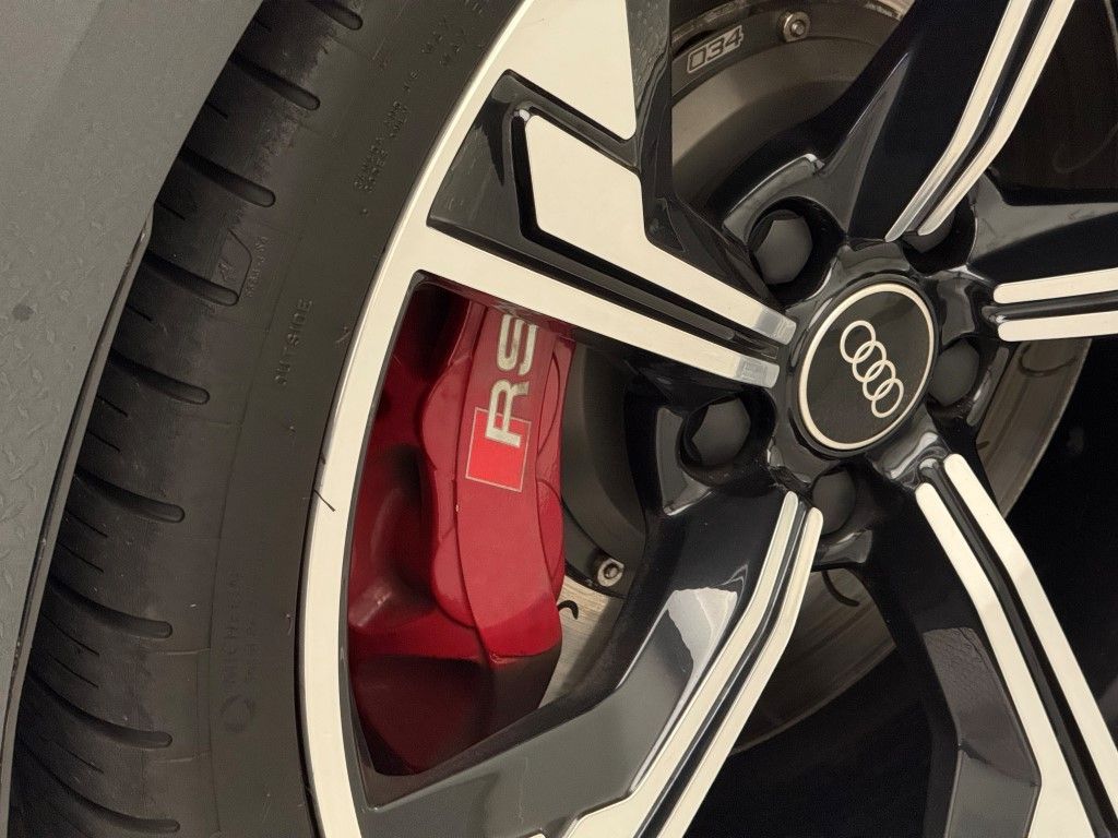 Thumbnail: 2021 Audi RS 5 - 17