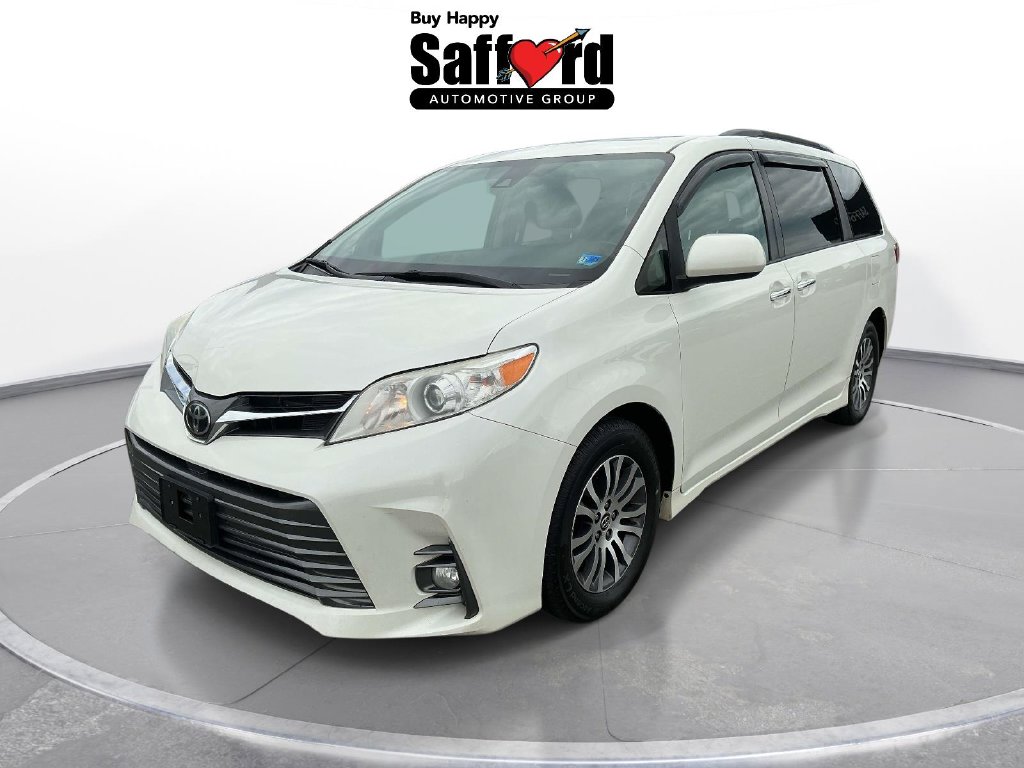 2018 Toyota Sienna XLE