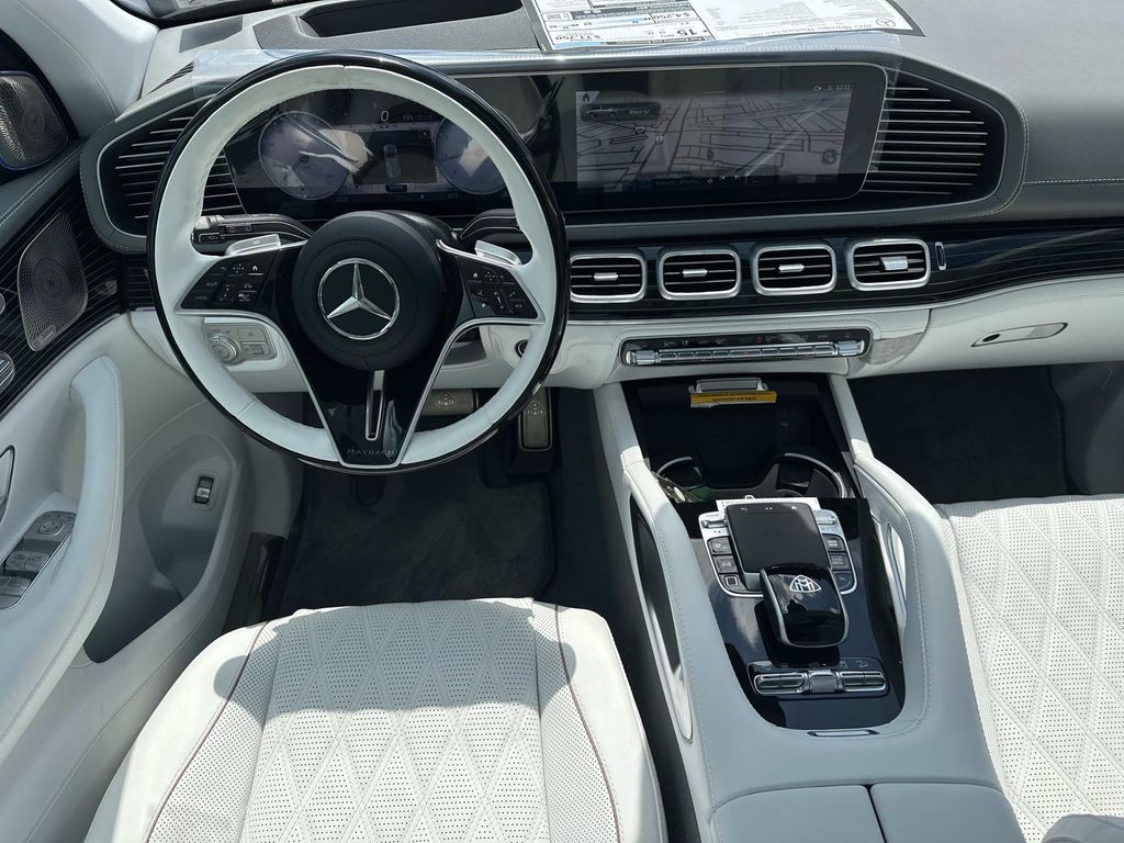 Thumbnail: 2025 Mercedes-Benz GLS - 9