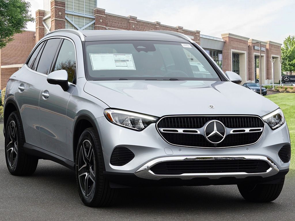 Thumbnail: 2026 Mercedes-Benz GLC - 3