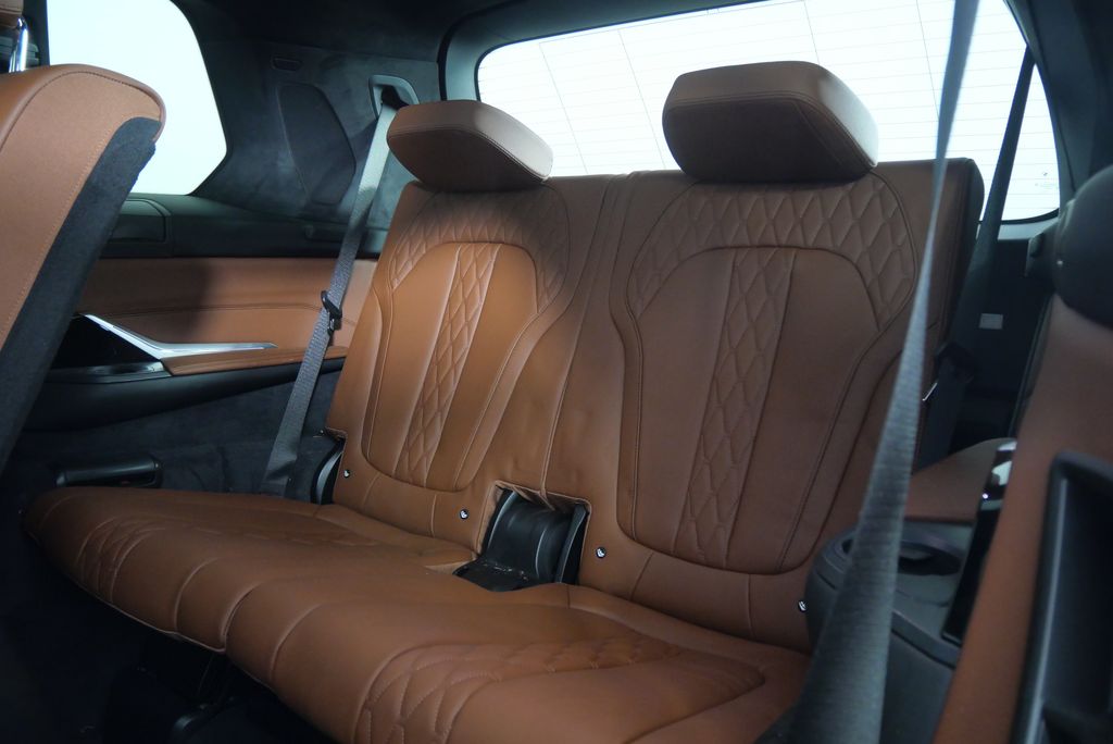 2024 BMW X7 xDrive40i 18