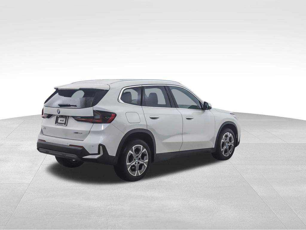 Thumbnail: 2023 BMW X1 - 5