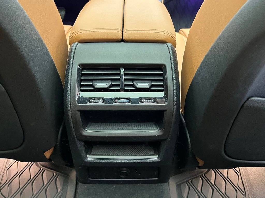 Thumbnail: 2023 BMW X5 - 9