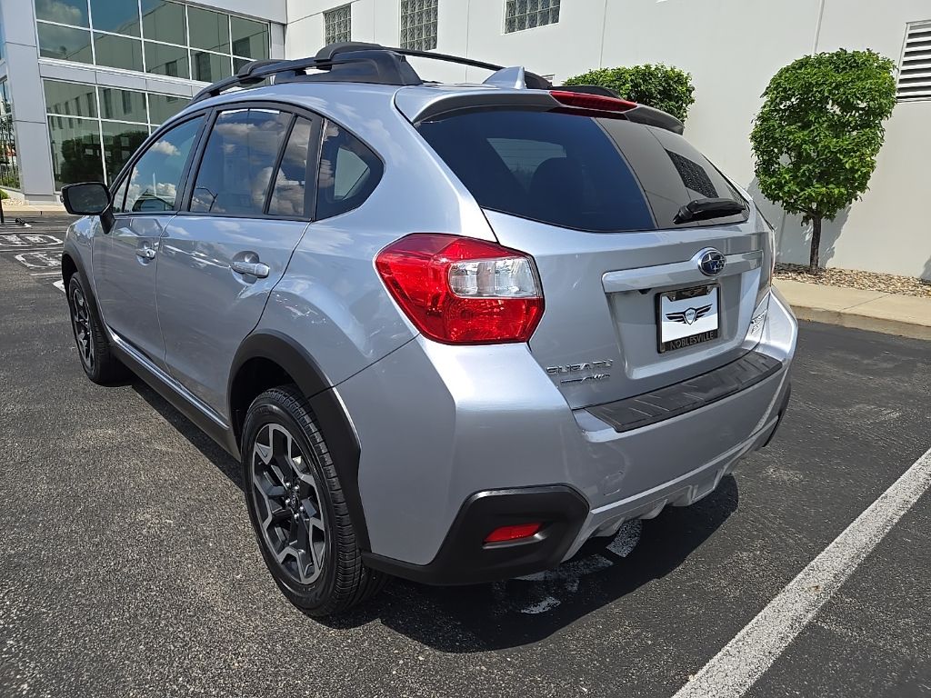 Thumbnail: 2016 Subaru Crosstrek - 6