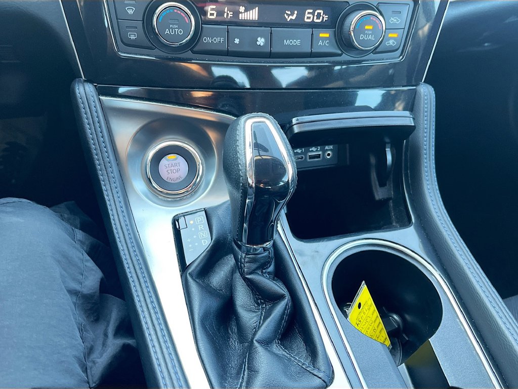Used 2019 White Nissan 3.5 S image 16