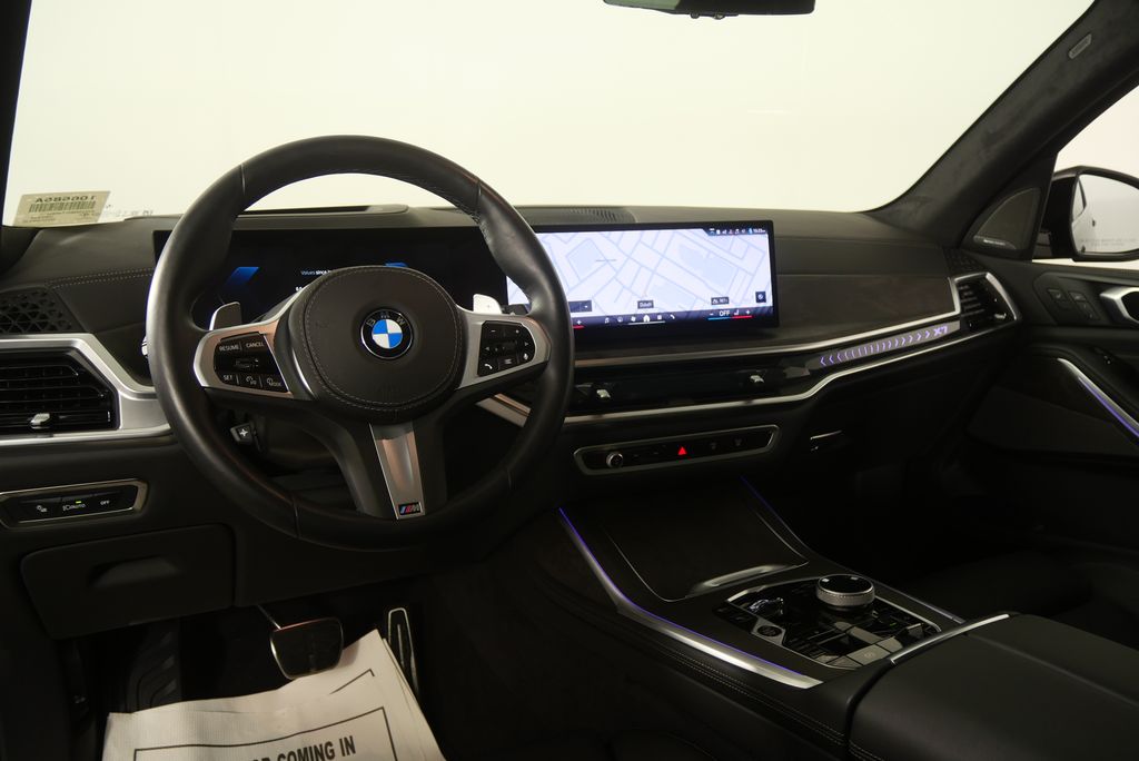 Thumbnail: 2026 BMW X7 - 18