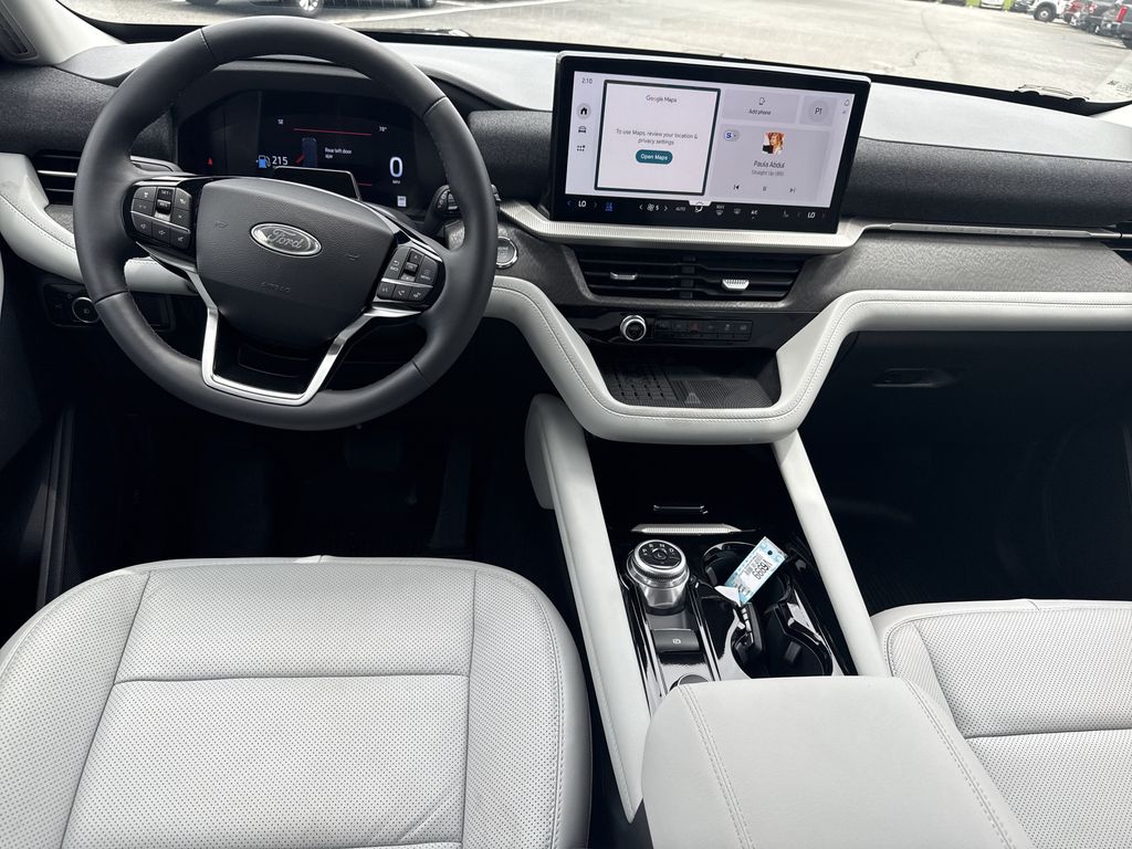 Used 2025 Ford Explorer SUV
