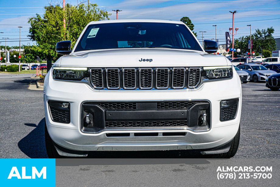 2023 Jeep Grand Cherokee Overland photo 7