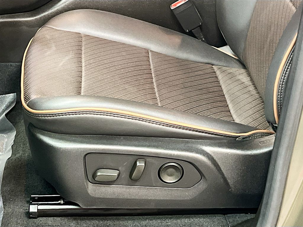 Used 2023 Deep Bronze Metallic GMC AT4 image 19