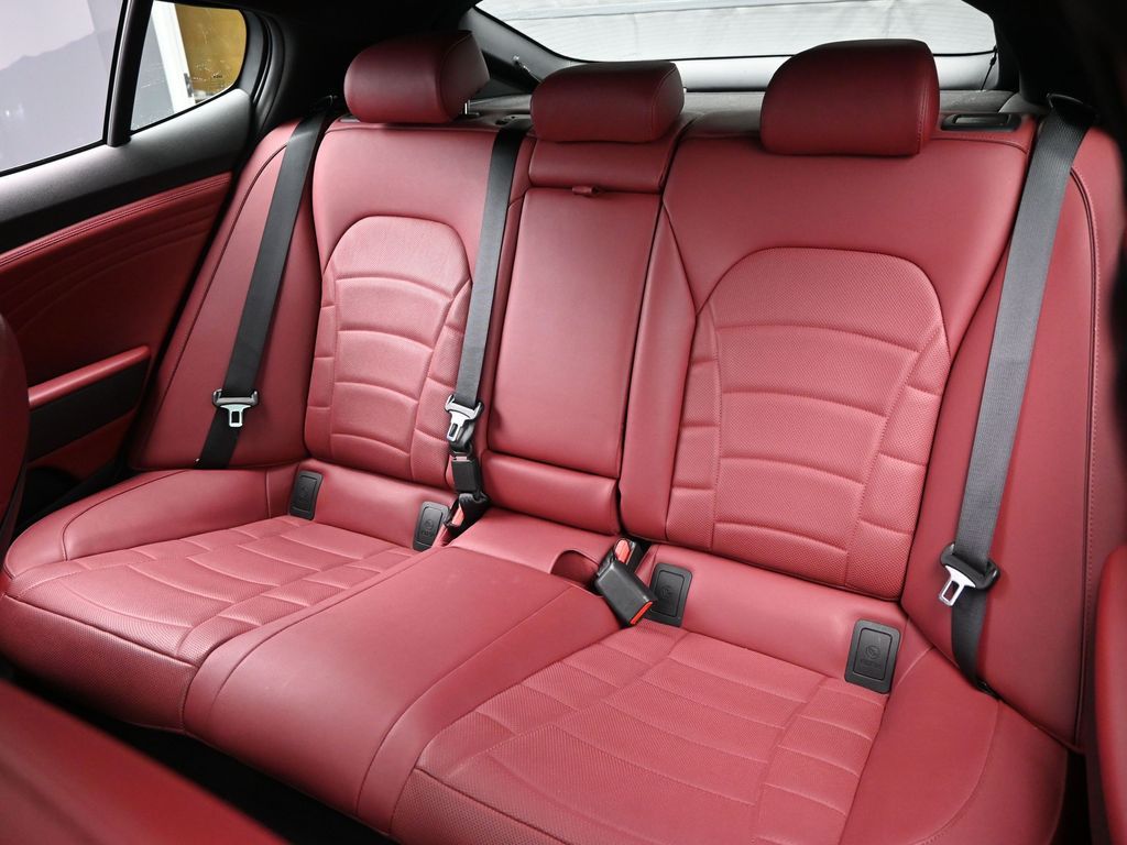 2023 Kia Stinger GT2