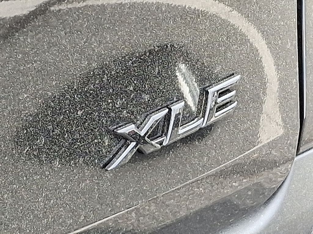 2025 Toyota Sienna L 6
