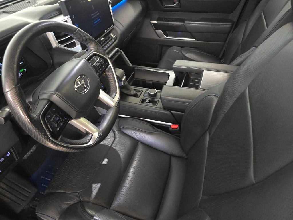 Used 2024  Toyota Platinum image 18