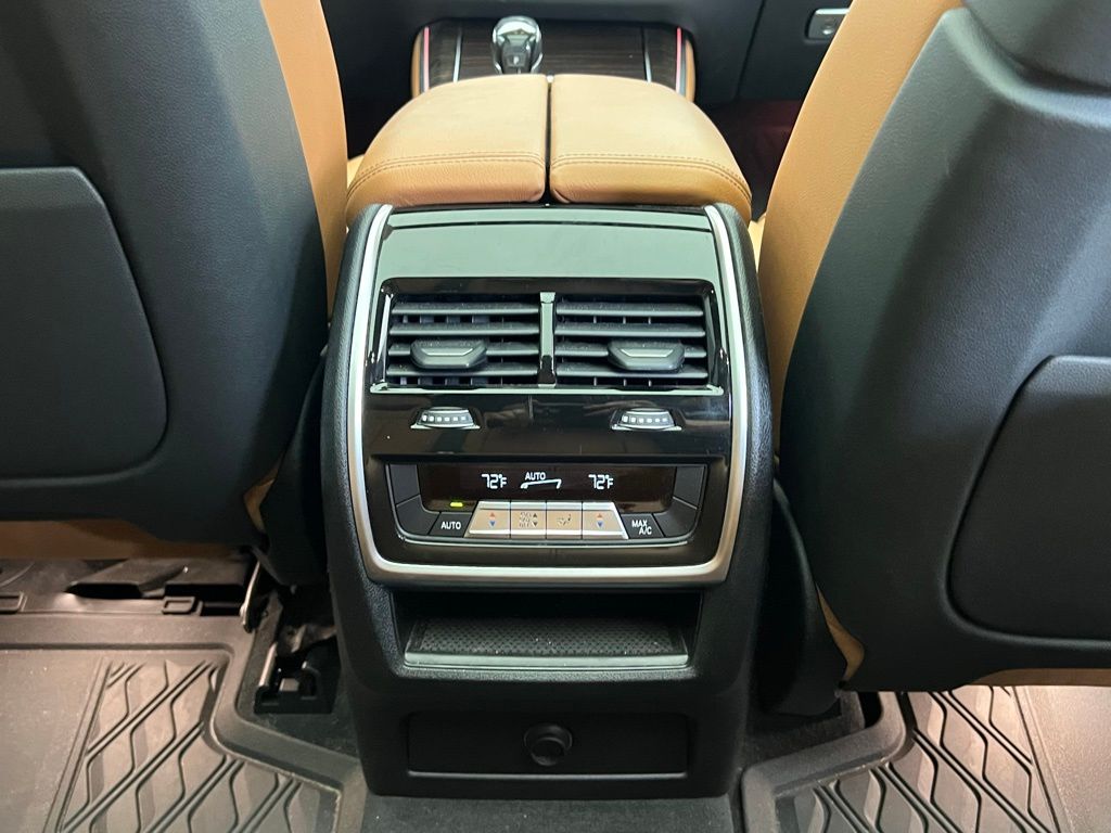 Thumbnail: 2021 BMW X5 - 10