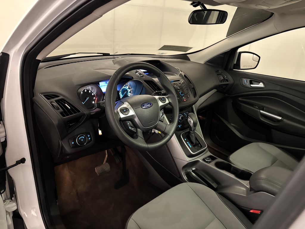 Used 2014 White Ford SE image 6