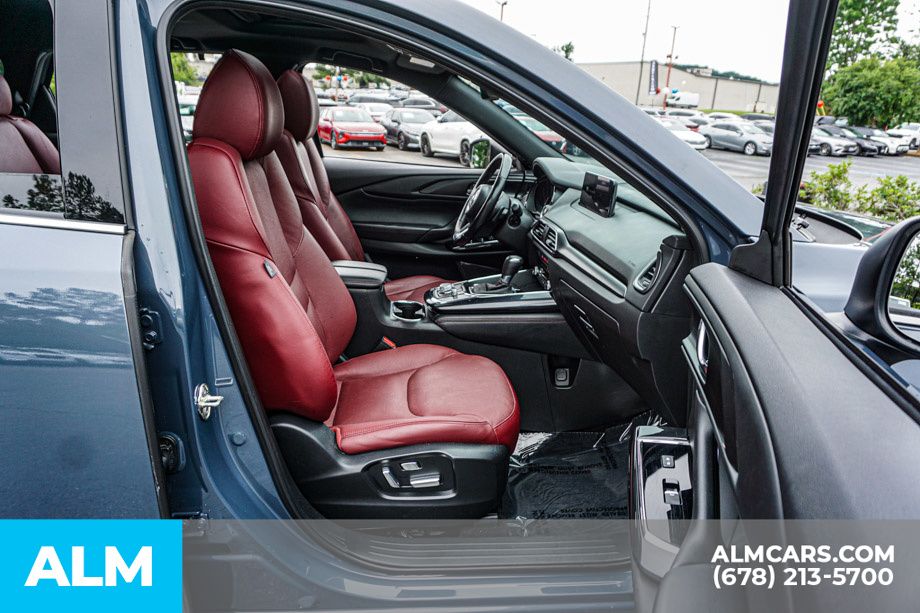 Used 2022 Gray Mazda Carbon Edition image 25
