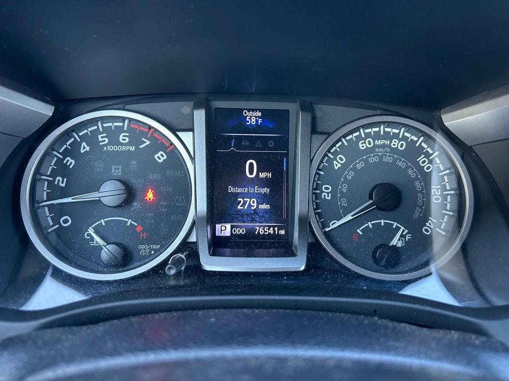 Thumbnail: 2022 Toyota Tacoma - 24