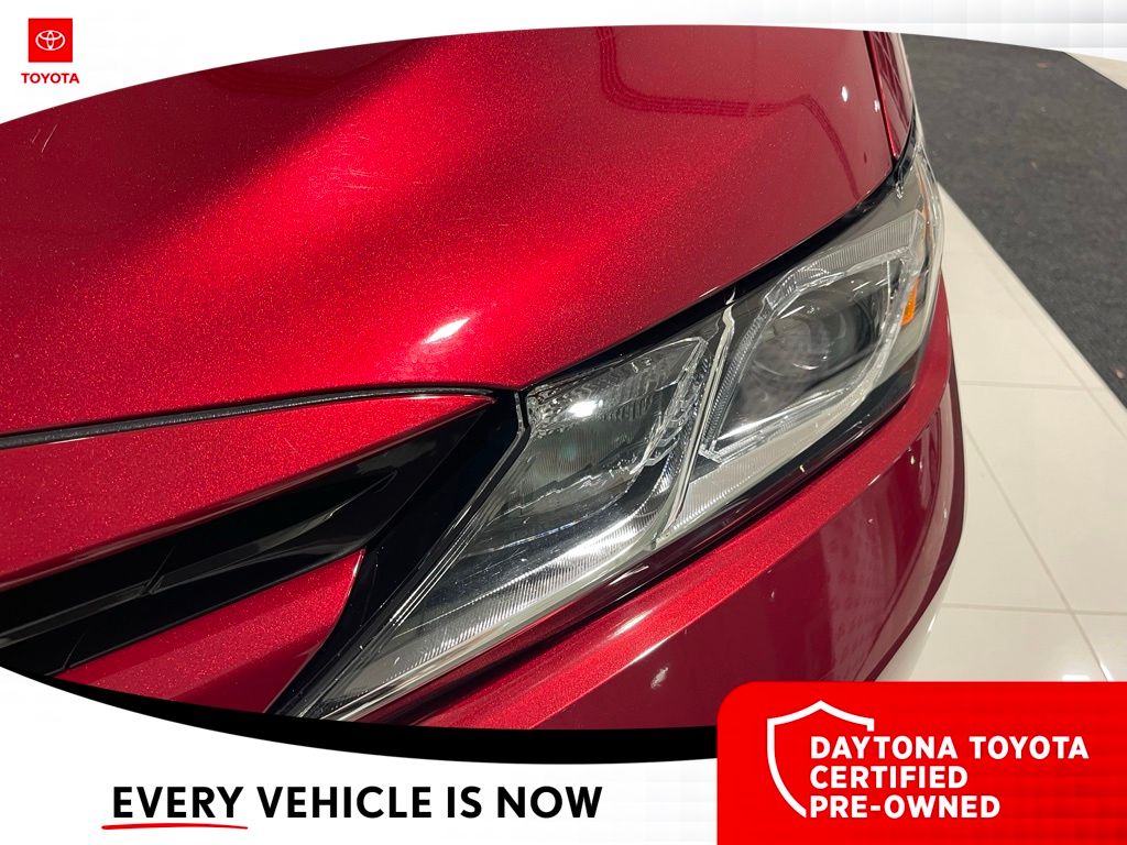 2020 Toyota Camry LE - Photo 14