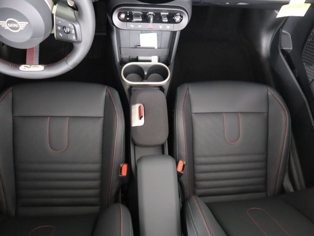 Thumbnail: 2026 MINI Cooper - 25