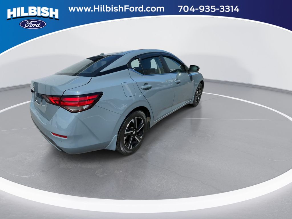 Used 2025 Atlantic Gray M Nissan SV image 8