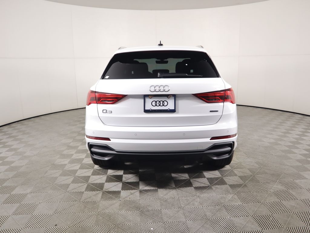 Thumbnail: 2025 Audi Q3 - 6