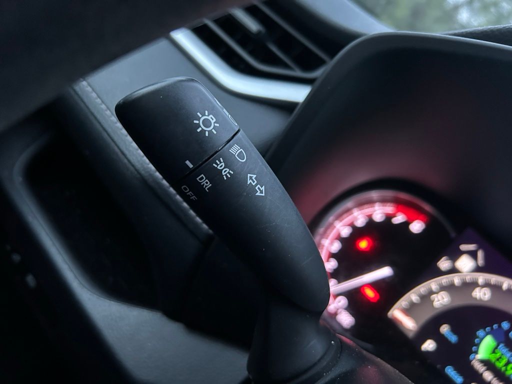 Thumbnail: 2024 Toyota RAV4 - 25