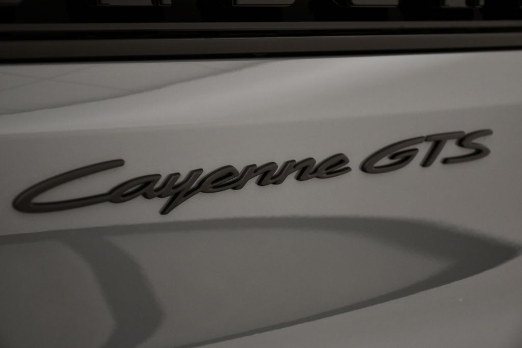 Thumbnail: 2025 Porsche Cayenne - 11