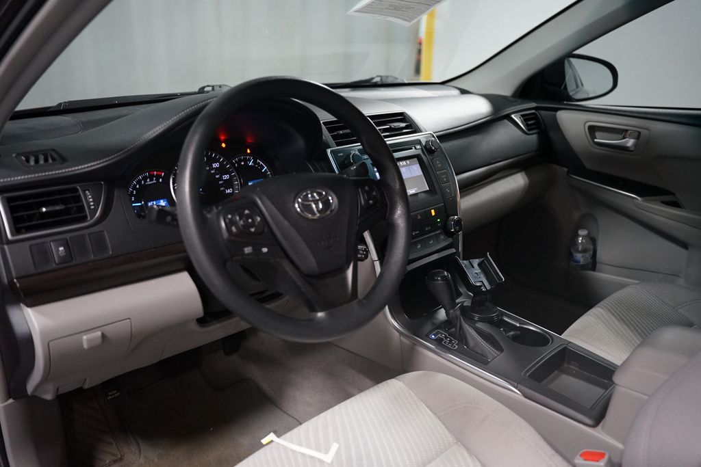 Thumbnail: 2015 Toyota Camry - 6