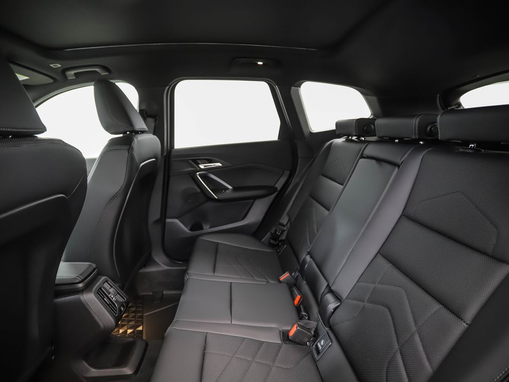 Thumbnail: 2026 BMW X1 - 22